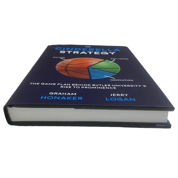 THE CINDERELLA STRATEGY: THE GAME PLAN BEHIND BUTLER By Graham Honaker And Jerry - Picture 4 of 10